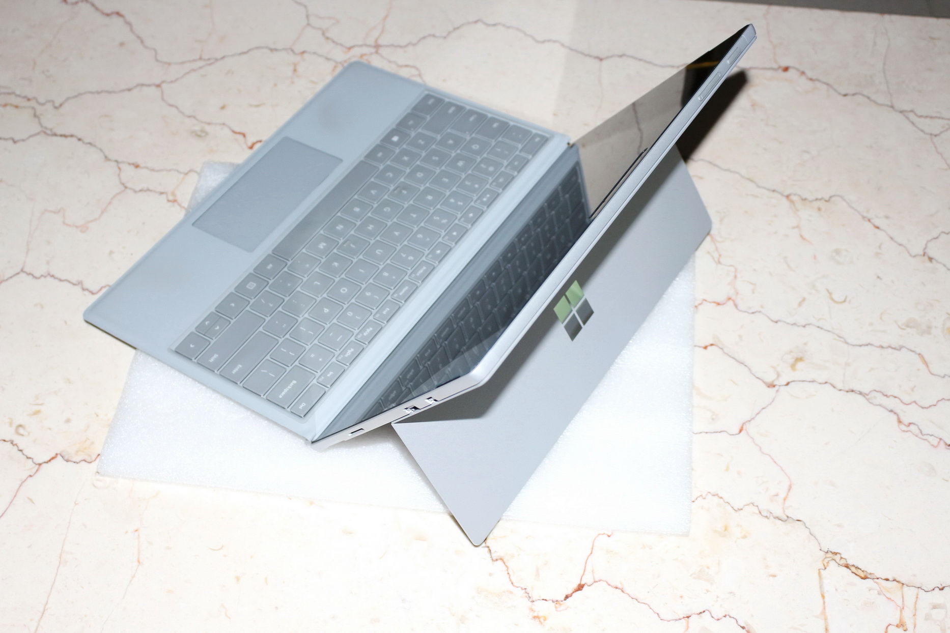 About surface  第1张